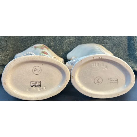 Pair of Peasant Village England Porcelain Cornacopia Vases Vintage - Picture 8 of 10